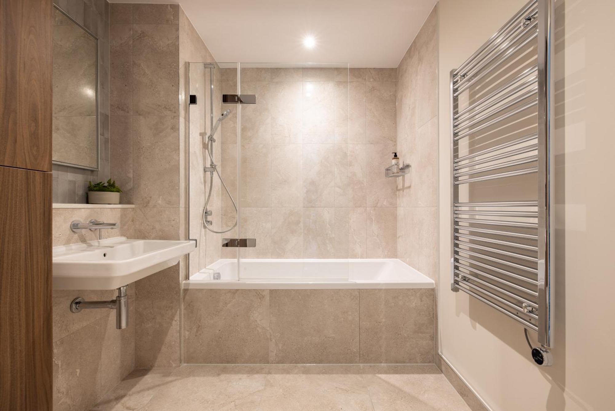 Charles Hope London Greenford Greenford  Ngoại thất bức ảnh